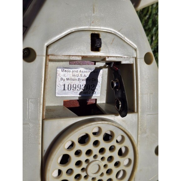 VTG 78 Milton Bradley Electronics Star Bird Handheld Space Ship For Parts Repair - Picture 7 of 9